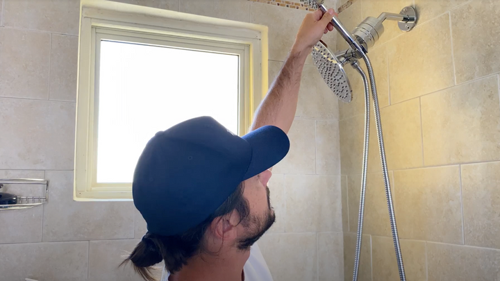 Cleaning your shower hose to get rid of grime